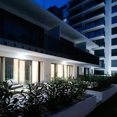 Gold Garden Terrace *